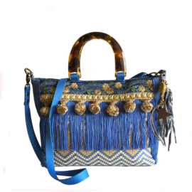 Boho handtas in blauw geel met franje en jeans