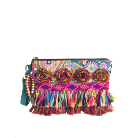 Clutch Ibiza stijl fel gekleurd met bloemen en franje