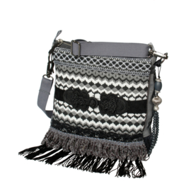 Crossbody in black and white with fringes