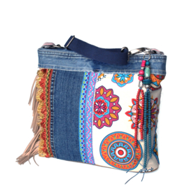 Crossbody bag Ibiza style with jeans and fringes