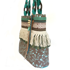 Tote handbag in brown and turquoise with fringe