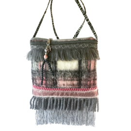 Checkered woolly festival bag pink grey