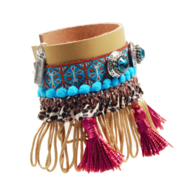 Ibiza fringe bracelet made of leather and trims with Swarovski Crystals