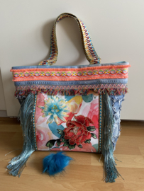 Grote Ibiza tote handtas met bloemenstof oude jeans en franje