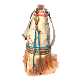 Hippie crossbody with flowers and long fringes