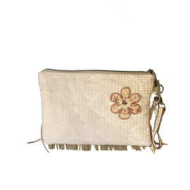 Clutch beach stijl met schelpen in oud roze stof