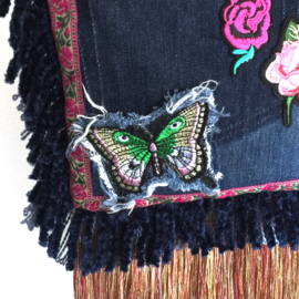 Ibiza festivaltasje met patches vlinder en rozen
