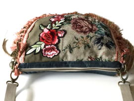 Hippie crossbody bag with flower patch and fringes