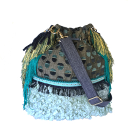 Bucket bag turquoise blue with fake fur