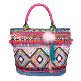 Grote Ibiza handtas in roze en blauw met pompons