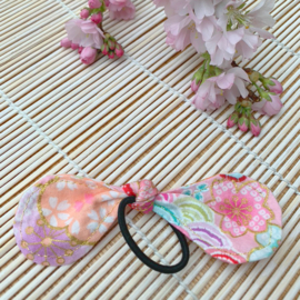 Bloemen scrunchie - lichtroze met sakura