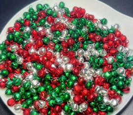 Belletjes kerst groen rood zilver
