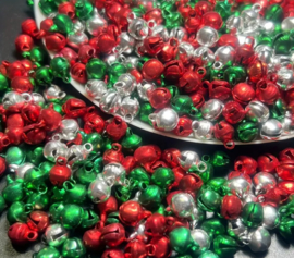 Belletjes kerst groen rood zilver