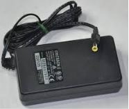 Aadapter ericsson type 4020051-BV 7,5VDC/0.8A CONN. 5 mm uitw. centerpin