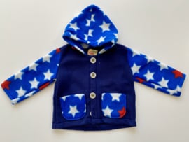 Fleece jasje blauw met sterren op mouwen en capuchon