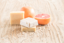 BLIJE GEIT - Geitenmelkzeep Grapefruit, Bergamot, Scharlei