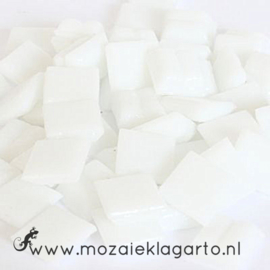 Basis  glastegeltjes 1 x 1 cm per 50 gram Wit 001