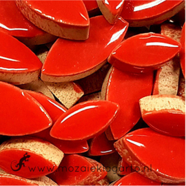 Keramiek bloembaadjes 2 maten per 50 gram Rood 401