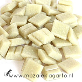 Basis  glastegeltjes 1 x 1 cm per 50 gram Creme 030