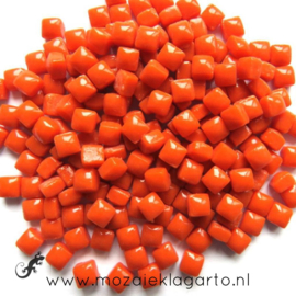 Mozaiek tegeltjes glas 4.8 x 4.8 mm Opaal 25 gram Oranjerood 047