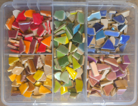 Keramiek Puzzelmix  in sorteerdoos 500 gram Mix Bont 500-8