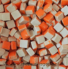 Mini Keramiek tegeltjes 5x5 mm per 25 gram Oranje 006