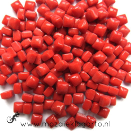 Mozaiek tegeltjes glas 4,8 x 4,8 mm Opaal 25 gram Rood 117