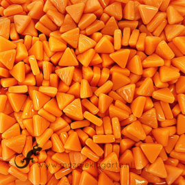 Glasmozaiek Driehoekjes 10 mm per 50 gram Oranje 104