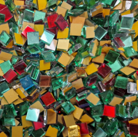 Spiegeltegeltjes 10x10 mm Mix  voornamelijk rood en groen 400 gram