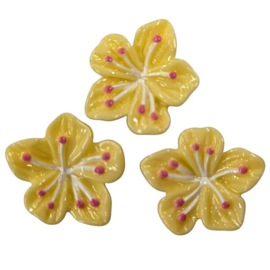 Bloemetjes 2 cm – Kunststof Plakstenen 3 stuks  Geel 91