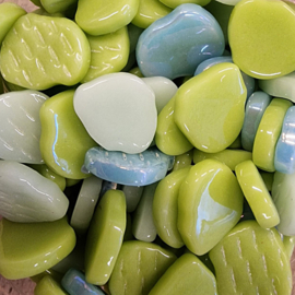 Mozaïek Glas Bloemblaadjes Variabel Klein 250 gram Mix Groen 303