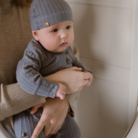 RIB BABYPAKJE & MUTSJE, GRIJS BLAUW