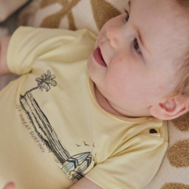 SHIRT GEEL MET PRINT, SUNSET