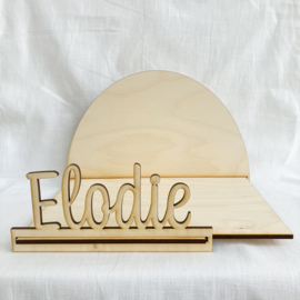 Gepersonaliseerd Houten Presentatiestuk voor Doopsuiker 'Elodie'  | Berk Hout met Boog