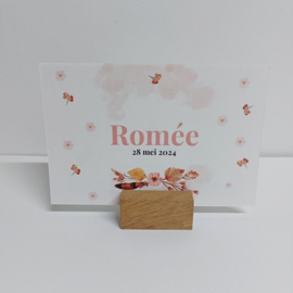Romee - Geboortekaart met terracotta-roze tinten en bloemen