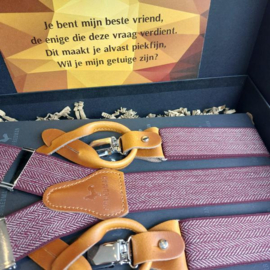 Bordeaux Deluxe Bretellen met Gedicht – Vraag Getuige