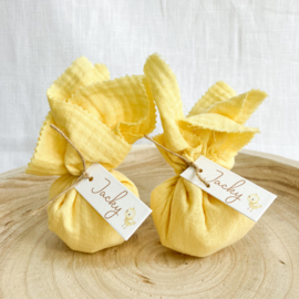 Doopsuikerset Jacky – Baby eendjes thema in botergeel (50st)