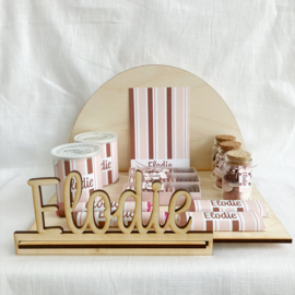 Gepersonaliseerd Houten Presentatiestuk voor Doopsuiker 'Elodie'  | Berk Hout met Boog