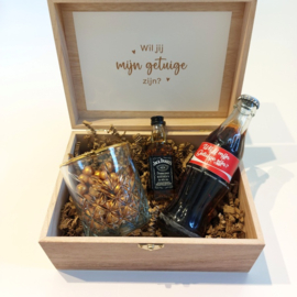 Houten kistje Whiskey Cola - vraag GETUIGE