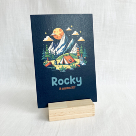 Rocky - Avontuurlijk geboortekaartje met camping in de bergen