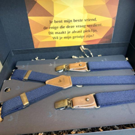 Donkerblauwe Deluxe Bretellen met Gedicht – Vraag Getuige