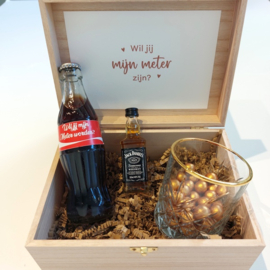 Houten kistje Whiskey Cola - vraag peter of meter