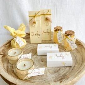 Doopsuikerset Jacky – Baby eendjes thema in botergeel