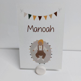Manoah - geboortekaart met vlaggenlijn