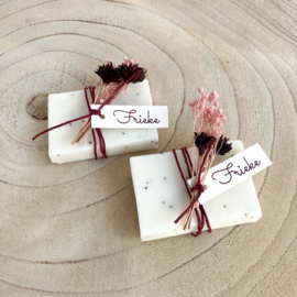 Doopsuikerset Frieke - Oudroze & bordeaux met krullig lettertype (40st)