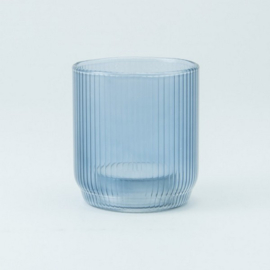blauwe theelichthouder in geribbeld glas
