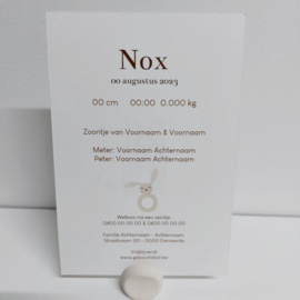 Nox - Retro geboortekaartje met stoer bretellenbroekje