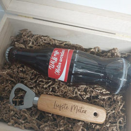 Houten kistje met een vraag - Coca-Cola