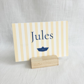 Jules - Zachtgeel gestreepte geboortekaart met Bootje