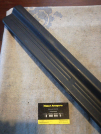 Instapstrip Nissan Sunny N14. Links. 76952-50C00